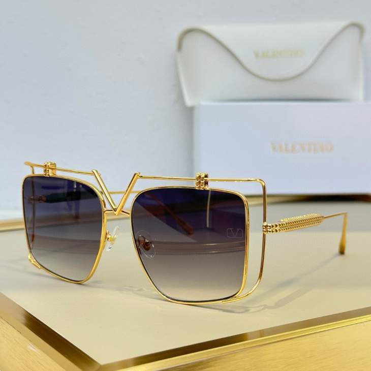 Picture of Valentino Sunglasses _SKUfw68372626fw